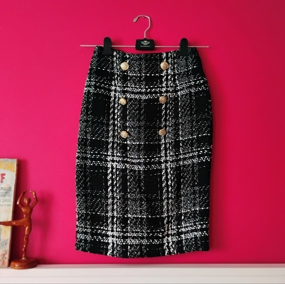 Black and White Plaid Tweed Pencil Skirt With Buttons • SIZE X-SMALL • Brand New